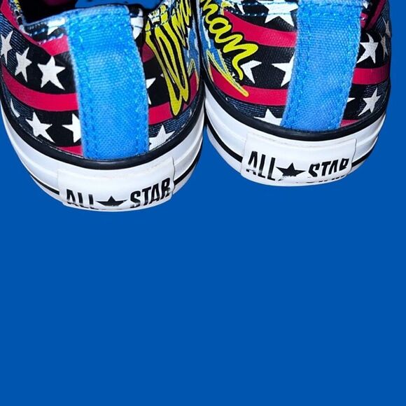 Converse Chuck Taylor All Star Vintage DC COMICS Wonder Woman Low Top Sneakers 5 - Picture 3 of 8
